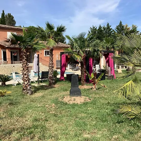 Apartamento Le Petit Ribbas Le Cannet-des-Maures Exterior foto